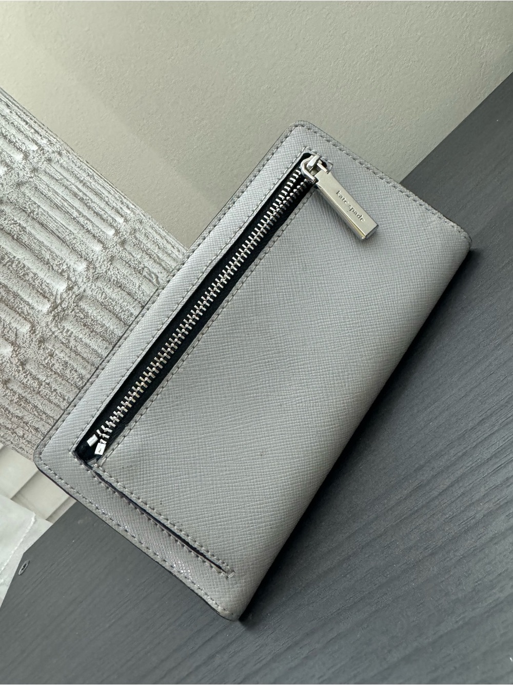 kate spade Two-Tone Saffiano Leather Continental Wallet in White & Light Gray - Picture 4 of 9